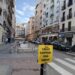 Calle Sagasta cerrada por obras del Canal de Isabel II