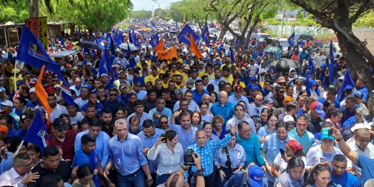 La calle 72 se desbordará de esperanza: Manuel Rosales y la oposición cierran campaña en Maracaibo
