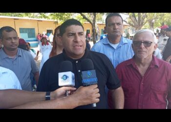 EL Candidato a  la Gobernación del Zulia Luis Ratti Participo en el Simulacro electoral….
