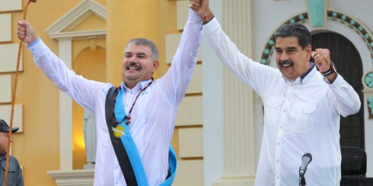 el presidente Nicolás maduro vino al Zulia a juramentar a Luis caldera como el nuevo gobernador del estado….