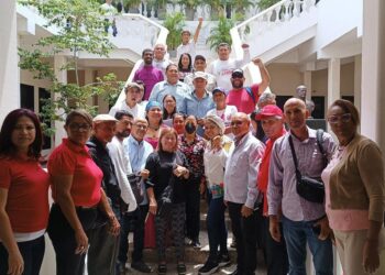 Clez recibe a representantes de 43 movimientos sociales del Zulia
