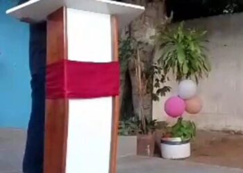 UN INSTANTE CON DIOS…..