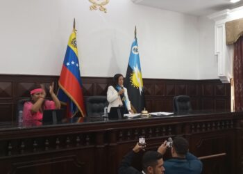 Magdely Valbuena Muñoz: “Hoy volvió el pueblo a la Casa de las Leyes del Zulia”