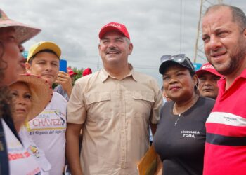 Plan Zulia Oeste inicia colocación de 10 mil toneladas de asfalto en el corredor vial Hugo Chávez