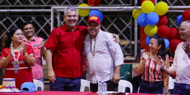 Equipamiento de 246 Salas de Autogobierno cumple con el 100% de dotación por parte de la Gobernación del Zulia