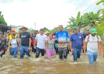 Gobierno Bolivariano refuerza labores de mitigación de inundaciones en Apure