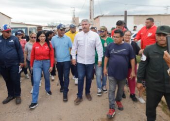 Despliegue territorial con atención a la salud y servicios públicos realiza gobernador Caldera en Lagunillas