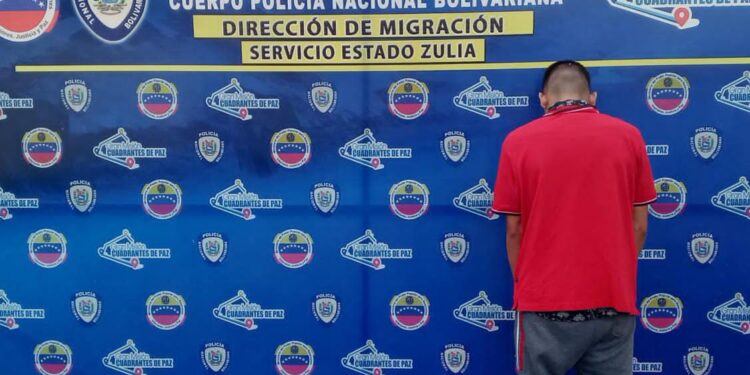 FUNCIONARIOS DE LA PNB CAPTURAN A UN SUJETO POR USUPACION EN EL PUENTE SOBRE EL LAGO….