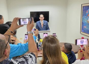 Alcalá Rhode: “Renuncio a UNT porque olvidó sus principios y traicionó al pueblo”