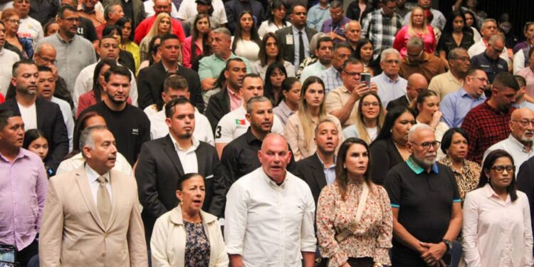 Gian Carlo Di Martino proclamado alcalde de Maracaibo: “Comenzaré por recoger 60 mil toneladas de basura”