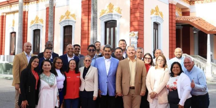 Alcalde Di Martino asume Secretaría del Consejo Federal de Gobierno para los municipios