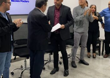 Secretario de Cultura juramenta la nueva directiva de Fundagraez, que preside José Leonardo Linares