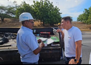 Ministro Márquez acompaña labores de rehabilitación de alumbrado público en Maracaibo