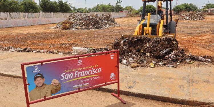 Alcaldía Bolivariana de San Francisco da respuesta inmediata al problema de la basura en José Domingo Rus