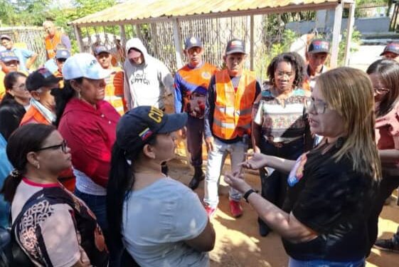 Alcaldesa Liz Piña inició Plan Cayapa en el cementerio municipal de Santa Rita