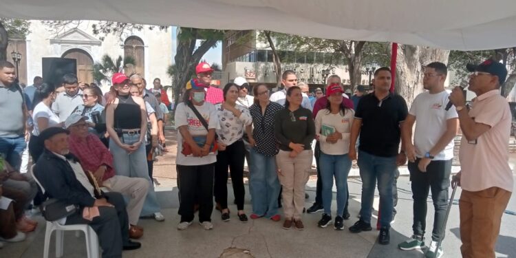 Trabajadores de la Alcaldía Bolivariana de Maracaibo apoyan al presidente Nicolás Maduro