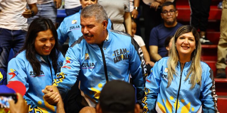 Zulia debuta con tres triunfos en el Campeonato Nacional de Boxeo Júnior “Copa Betulio González”