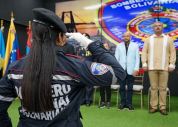 Luis Caldera y Héctor Soto rinden homenaje a la disciplina y profesionalismo de los bomberos sanfranciscanos