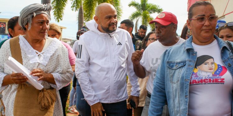 Alcalde Héctor Soto inspecciona instalaciones del Oncológico Génesis Petit de San Francisco