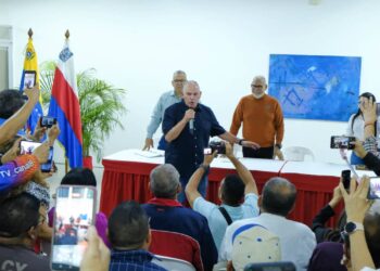 Alcalde Di Martino entregó Registro de Conformación de Junta Directiva de Organizaciones Sindicales