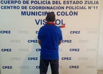 Dos sujetos detenidos por resistencia y ultraje a funcionario policial