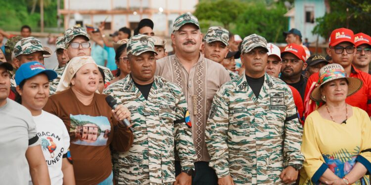 Desde la Laguna de Sinamaica instalan en el Zulia 576 Unidades Comunales de Milicia