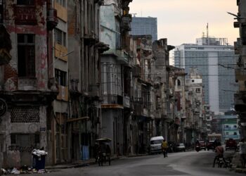 Cuba restableció el servicio eléctrico tras apagón total de casi 24 horas