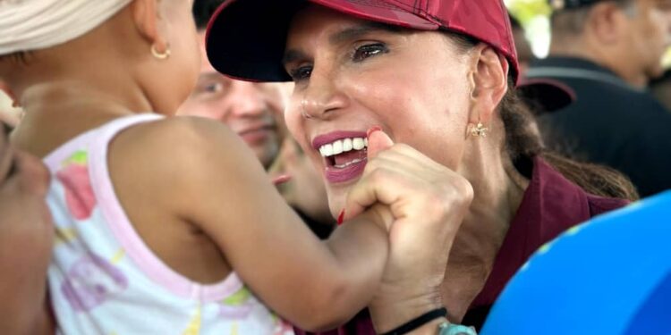 Ana Clara de Di Martino: “Alcaldía de Maracaibo extenderá jornadas sociales a todas las parroquias”