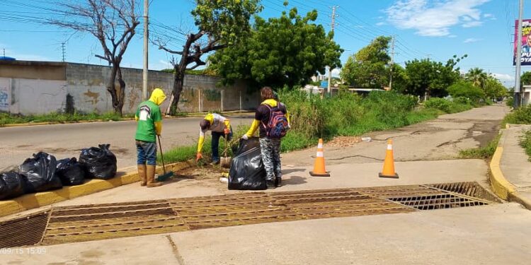 Alcaldía de Maracaibo rehabilitó alcantarillado en parroquias Raúl Leoni y Caracciolo Parra Pérez