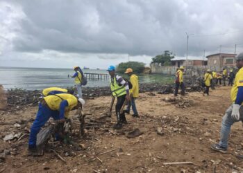 Alcaldía de Maracaibo presente en el día Mundial de las Playas