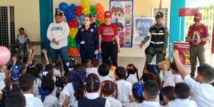 Gobernación del Zulia y Frente Preventivo dan la bienvenida al nuevo periodo escolar con un abordaje en la E.B.N. San Francisco.