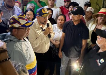 Alcalde Héctor Soto anuncia reubicación de familias afectadas tras explosión del galpón de fuegos artificiales Gallo Verde