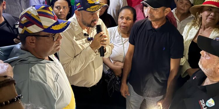 Alcalde Héctor Soto anuncia reubicación de familias afectadas tras explosión del galpón de fuegos artificiales Gallo Verde
