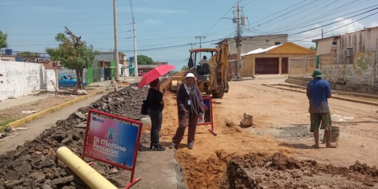 Cuatro mil familias del sector 18 de Octubre recibieron la sustitución de la red de aguas servidas