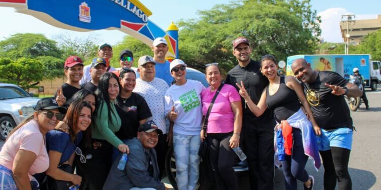 Recreación y salud animan a los participantes de la ciclovía en Maracaibo