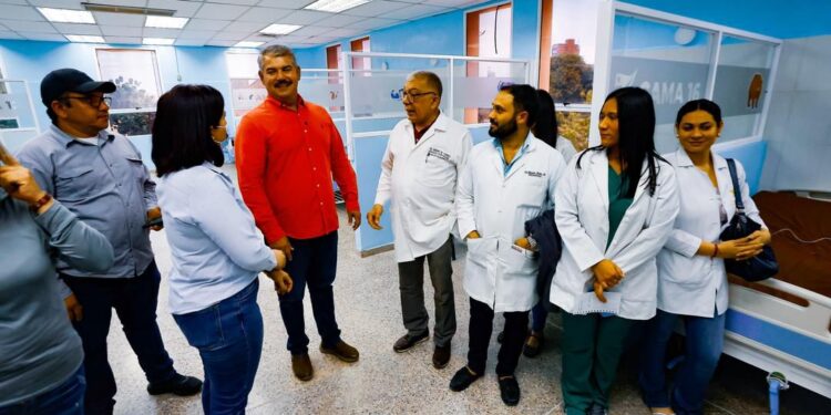 Gobernador Caldera anuncia intervención de la UCI y la emergencia del Hospital II de Niños de Maracaibo