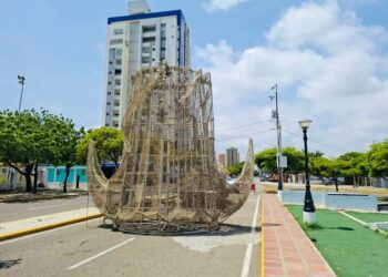 Llegó la navidad: inicia montaje e iluminación en preparación para encendido de Bella Vista