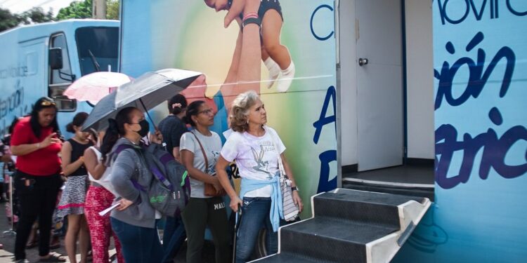 Alcaldía de Maracaibo atendió 414 casos de salud en jornada integral