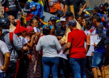 Gobernación Bolivariana sustituye 100 metros de colector en la comunidad Calendario
