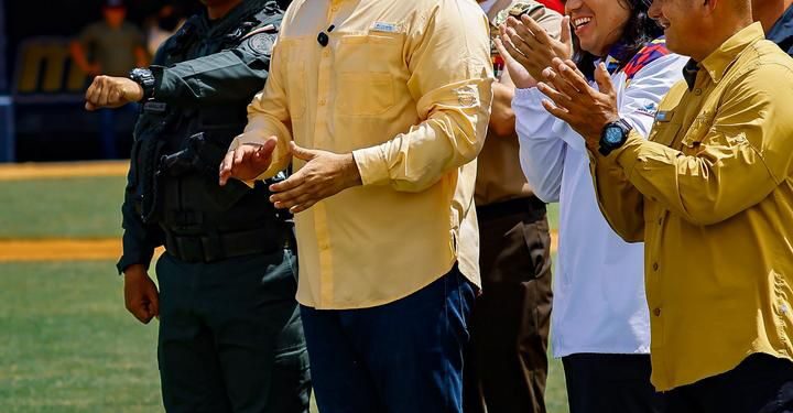 El Gobernador Luis Caldera entregó espacios recuperados en el Estadio Luis Aparicio “El Grande”