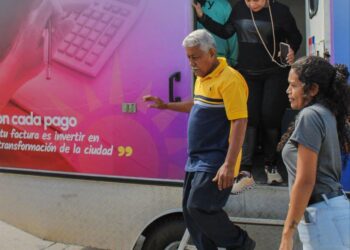 Alcaldía de Maracaibo inició jornada de registro y cobro de tributos en el Callejón de los Pobres