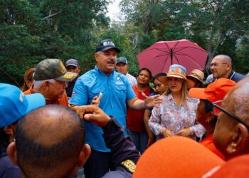 Con 7.000 toneladas de asfalto la Gobernación del Zulia recupera vialidad La Tigra-La Comparsita de Mara