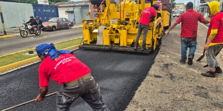 Gobernación del Zulia acelera trabajos viales y patrimonialesen el casco central de Maracaibo por la Bajada de La Chinita
