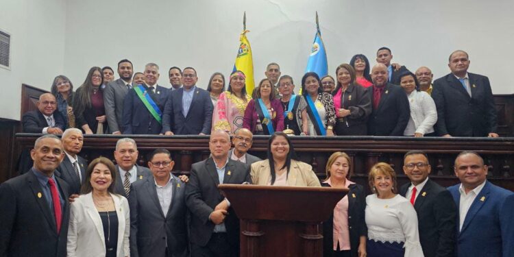 Con actos conmemorativos el Poder Legislativo festejó el natalicio del ilustre Rafael Urdaneta