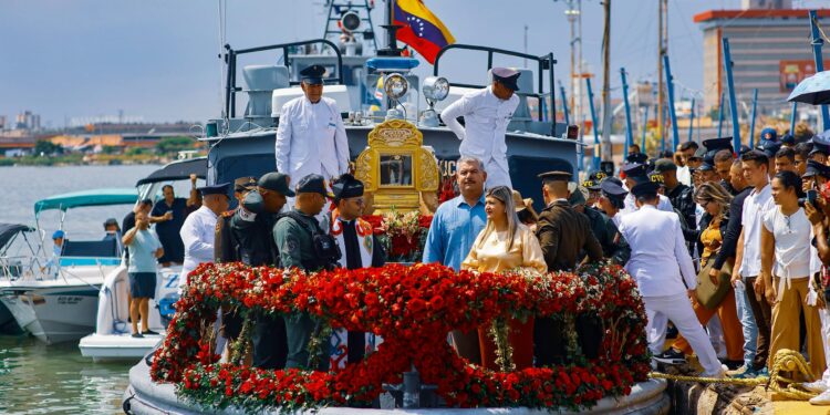 La Chinita inicia Procesión Lacustre para reencontrase con sus hijos de los pueblos costeros del Zulia