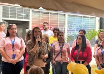 Mujeres del Barrido Manual fueron atendidas en jornada de despistaje de cáncer de mama