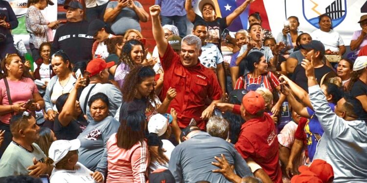 Más de 4 mil jefes de comunidad participan en reunión preparatoria para la elección de los CBBI en el Zulia