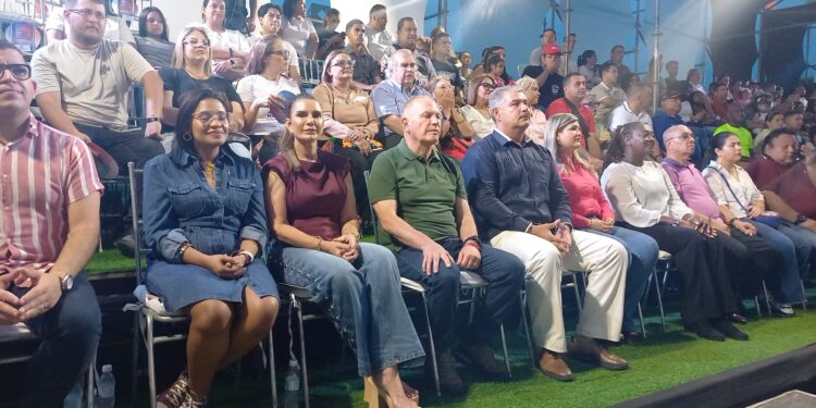 Alcalde Di Martino: “La Feria de La Chinita es un atractivo turístico mundial”