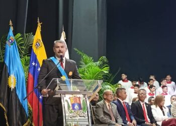 Gobernación Impuso Orden Relámpago del Catatumbo “Gran Collar” al Instituto Niños Cantores del Zulia