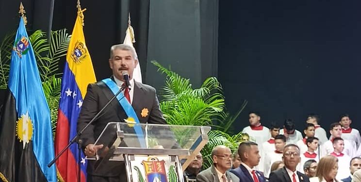 Gobernación Impuso Orden Relámpago del Catatumbo “Gran Collar” al Instituto Niños Cantores del Zulia